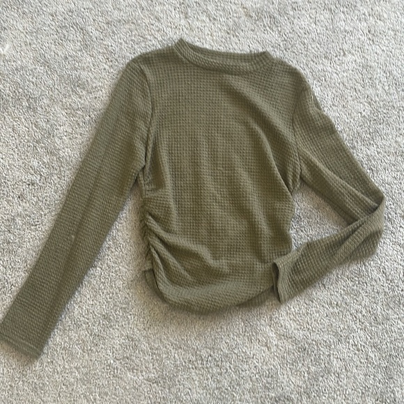 Waffle Knit Ruched Side Crop Top - Picture 6 of 8